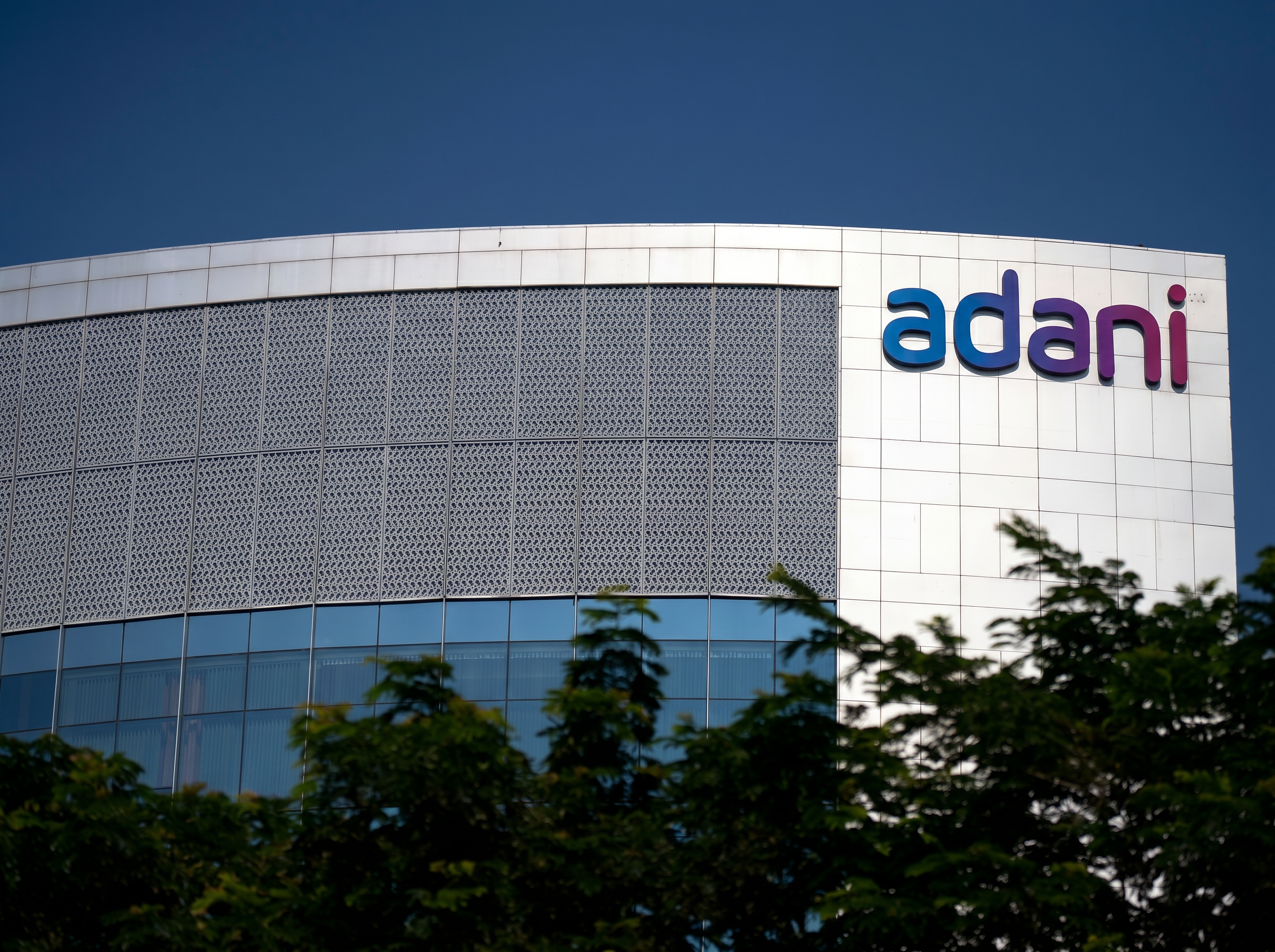 Adani Energy Stocks Rise as Benchmark for India's AI Economic Growth