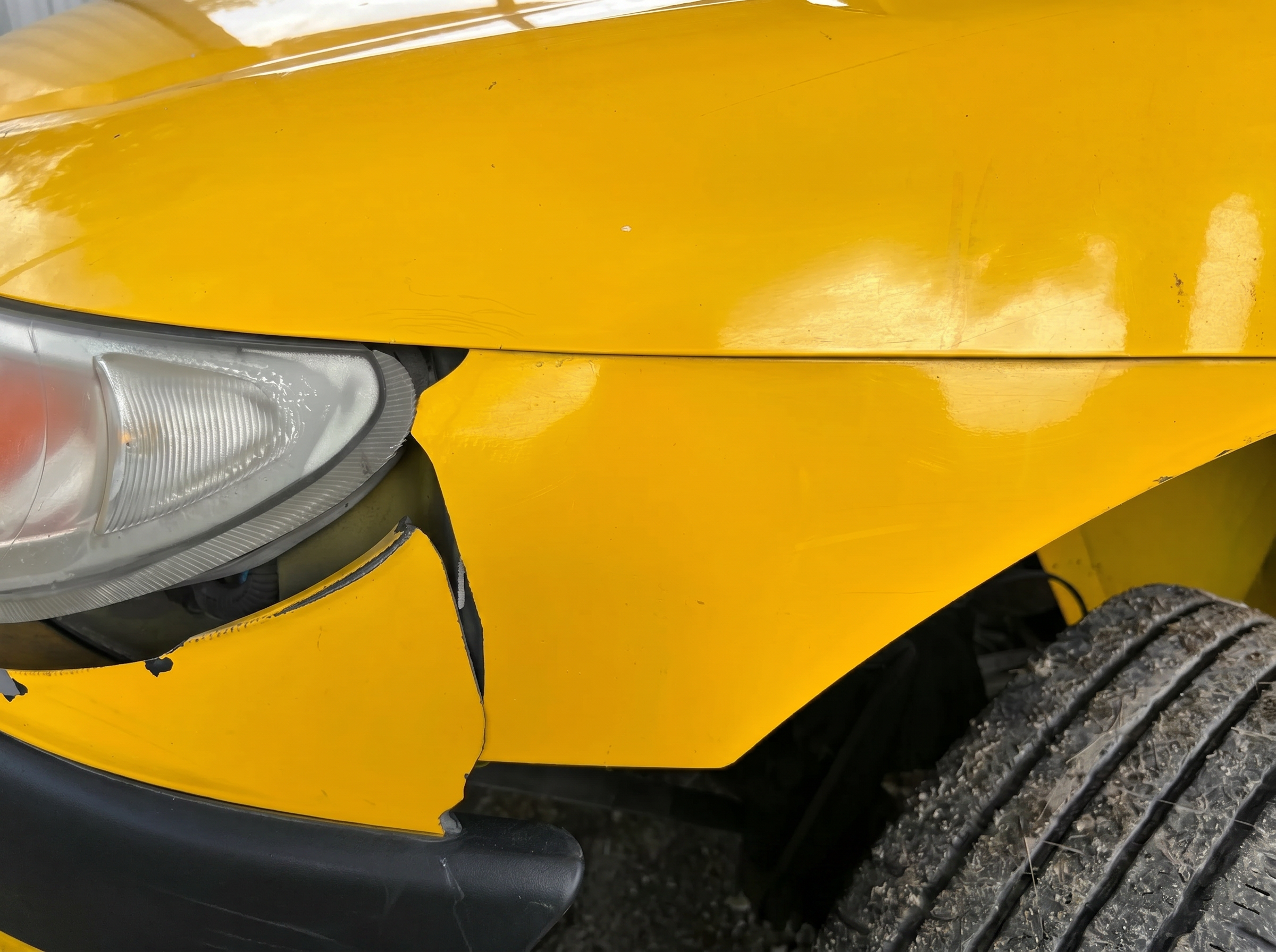 Had a minor car accident? How to report it in Dubai and the UAE