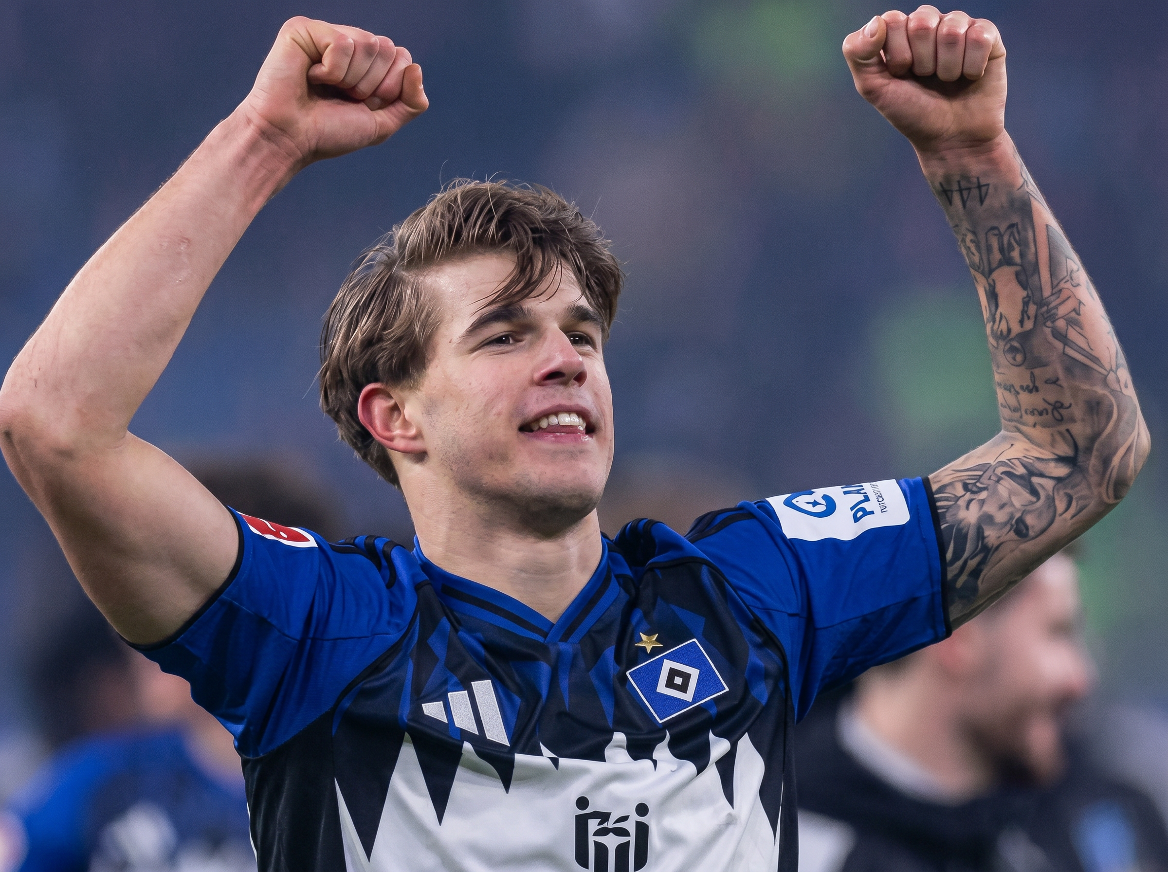 Hamburg Confirms Negotiations with Tottenham for Luka Vuskovic
