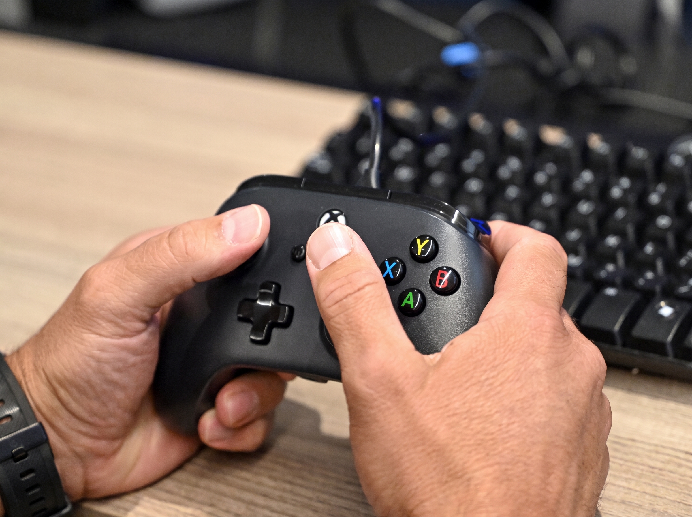 Modders Uncover Method to Play PS5 Games on Xbox Consoles