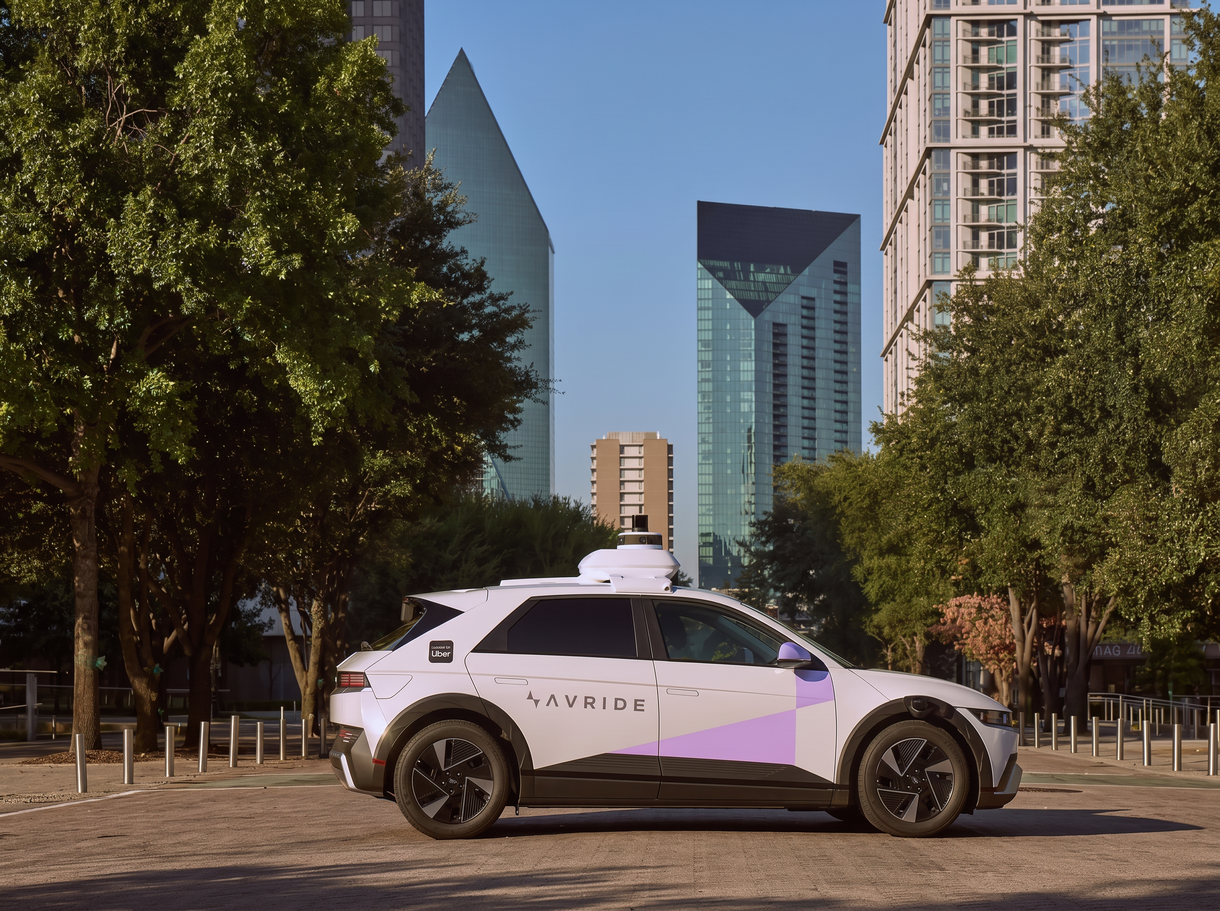 NHTSA Investigates Uber Partner Avride Over Self-Driving Vehicle Crashes