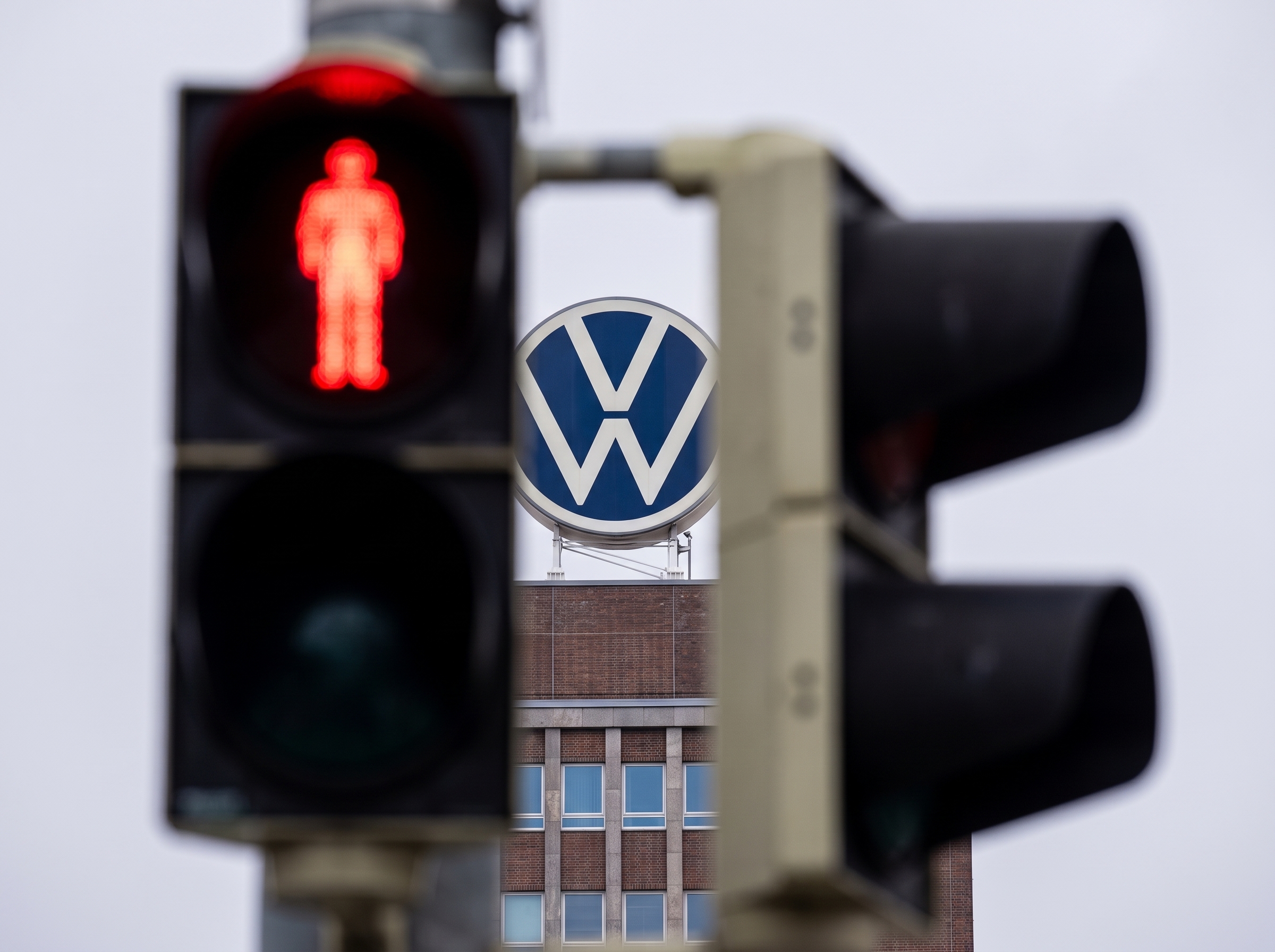 Volkswagen and Audi Set to Recall Nearly 1 Million Cars in Germany Amid Steering Concerns
