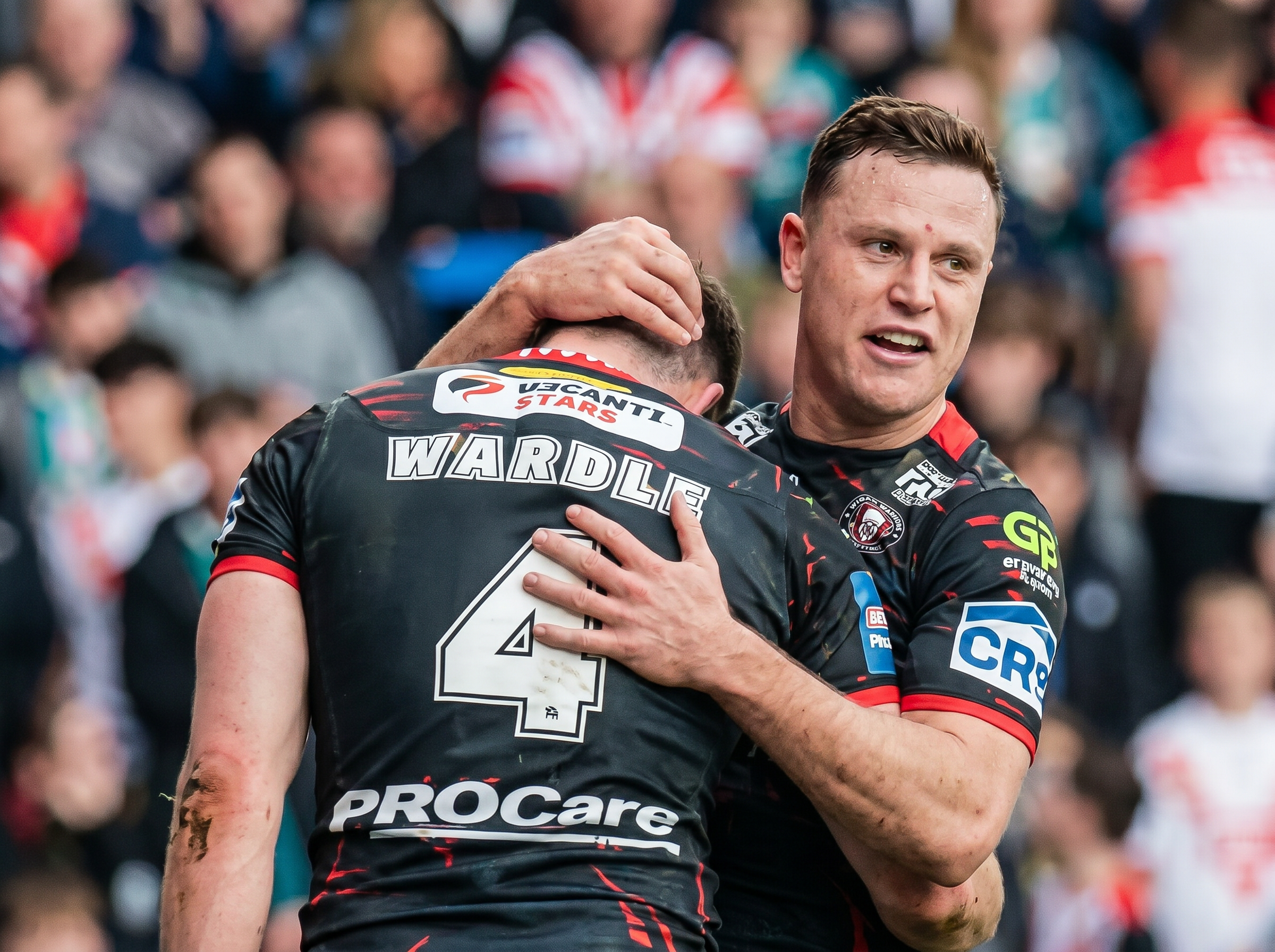 Wigan Warriors Dominate St Helens 32-0 to Secure Challenge Cup Final Spot