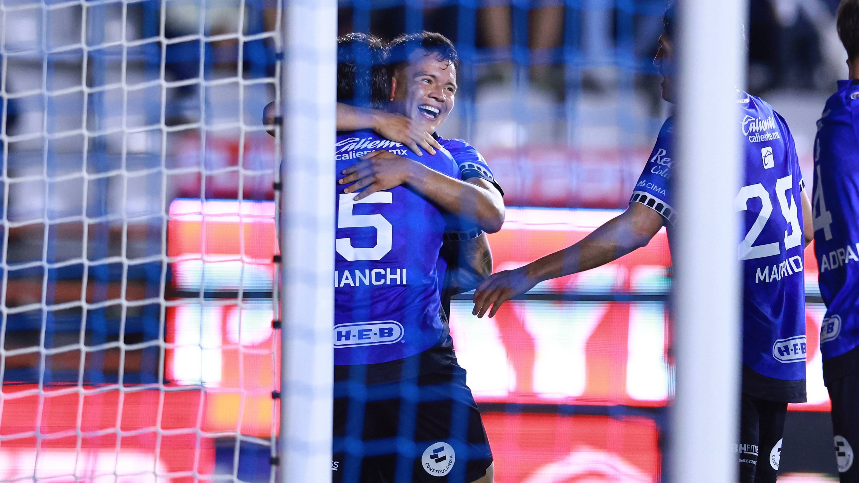 Alí Ávila Leads Querétaro to Last-Minute Comeback Against Pachuca