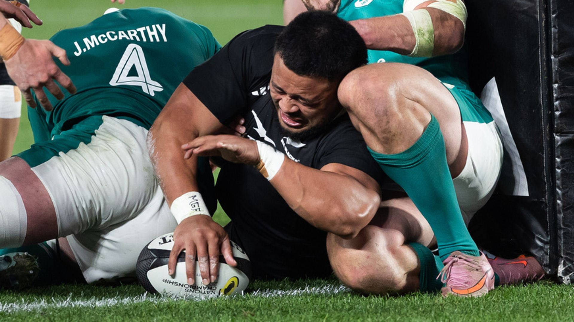 All Blacks Dominate Ireland in Nations Championship Clash at Eden Park