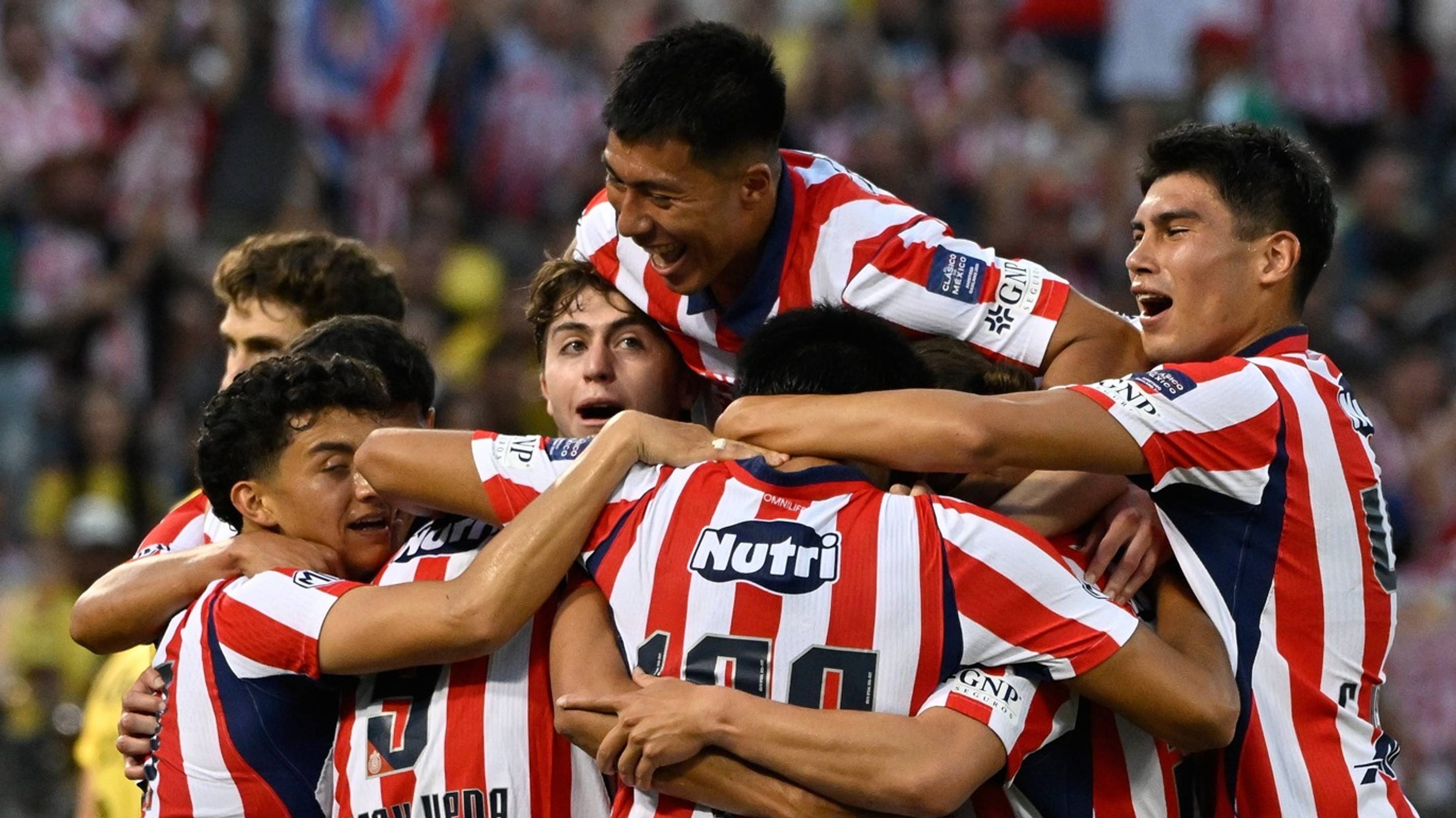 Ángel Sepúlveda Sparks Chivas to Victory Over América in Clásico de México