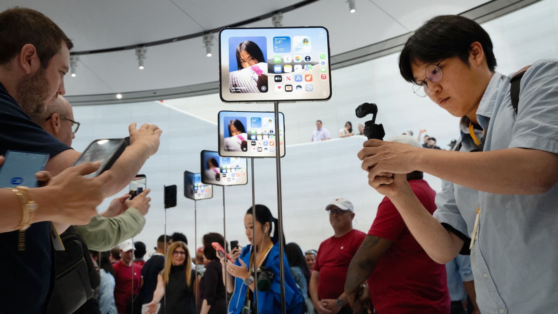 Apple Faces $5.7 Billion Patent Infringement Verdict Over Haptic Technology