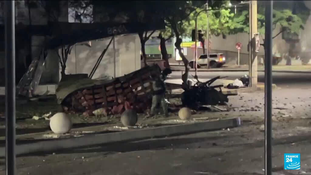 Colombia Police Station Bombed, Injuring 14 Ahead of Presidential Transition