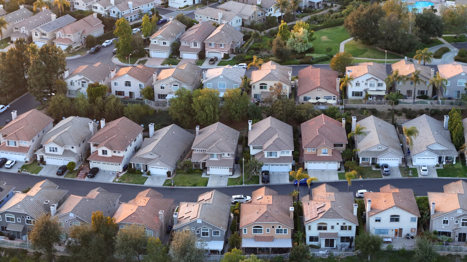 Congress Moves Forward with Bill Limiting Investor Home Purchases