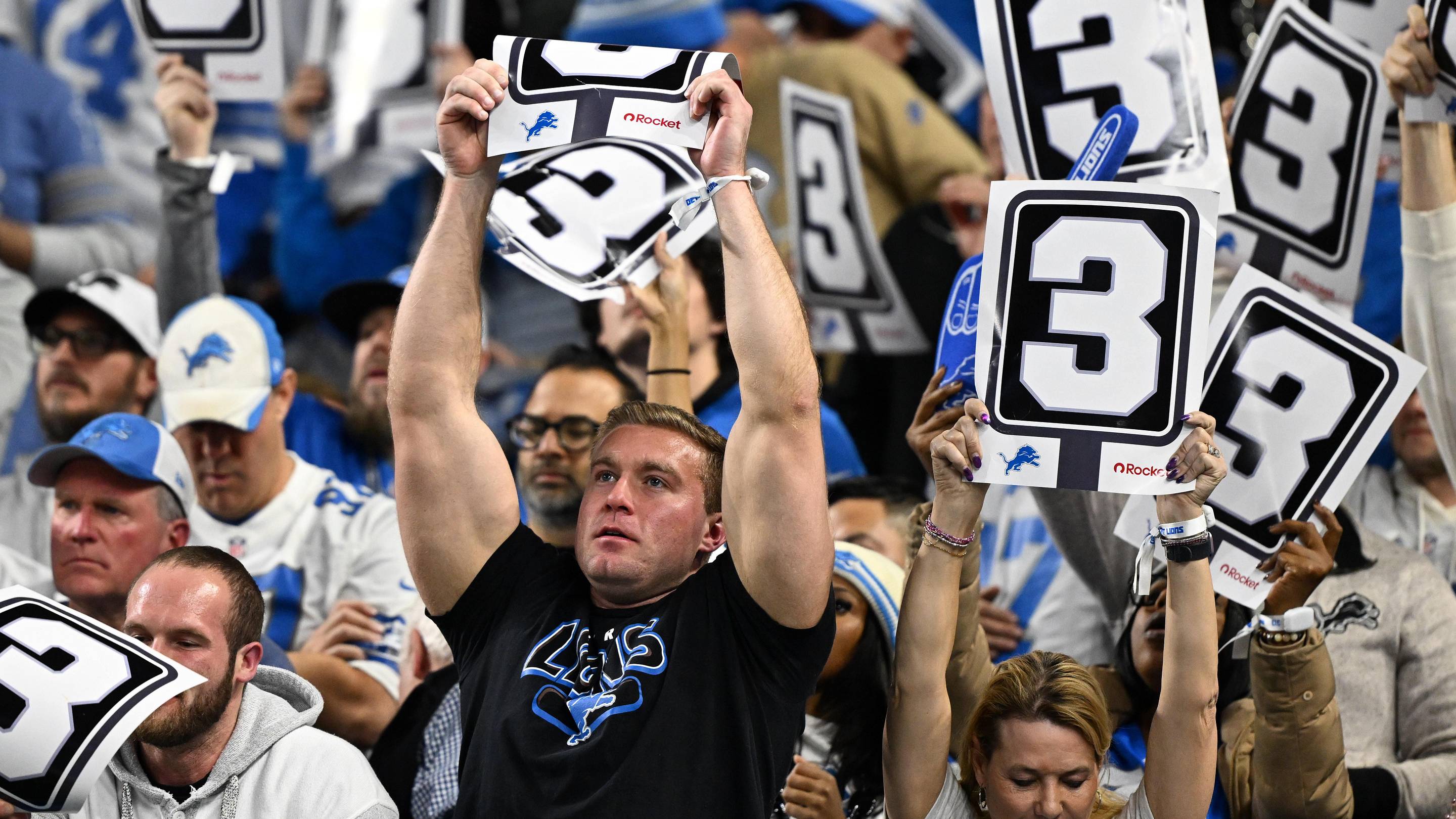 Detroit Lions Superfan Sweta Patel Goes Viral for Breaking Jack Campbell News