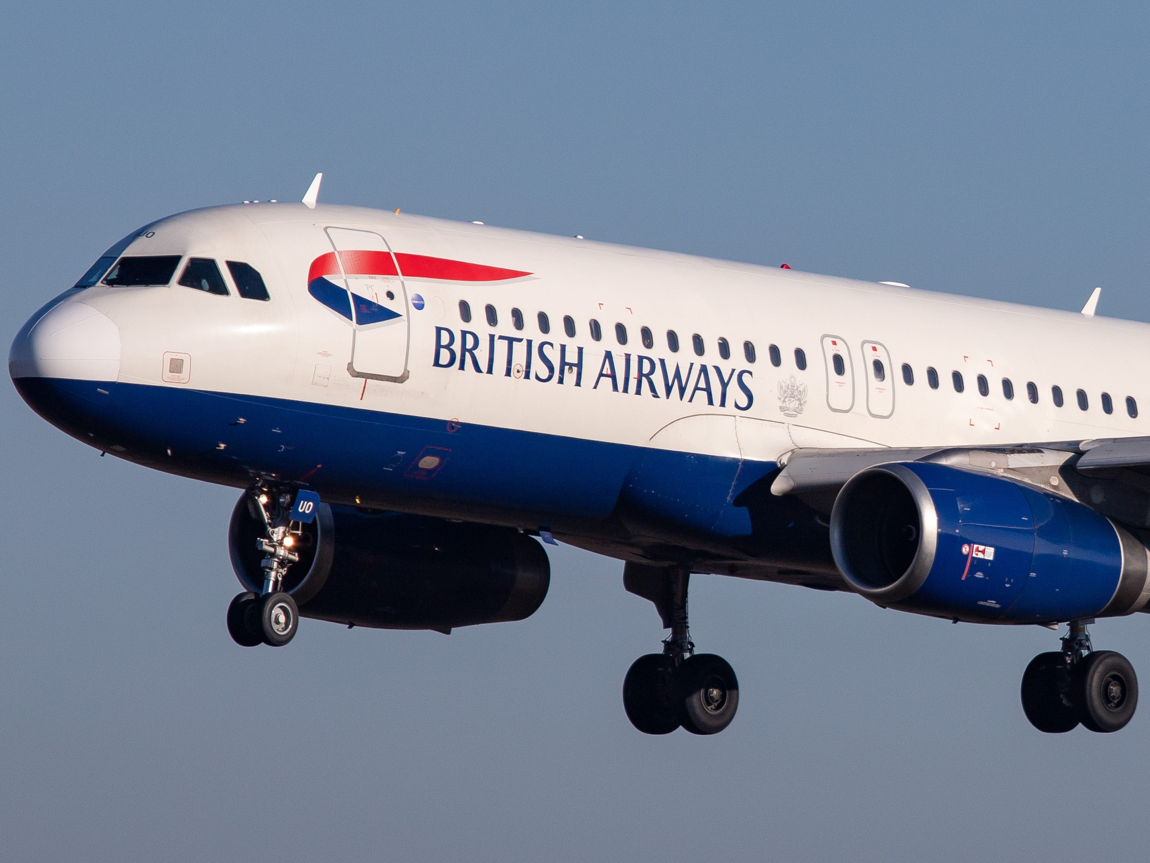 Emergency Situations: Nine Planes Diverted Over London Due to Gatwick Closure