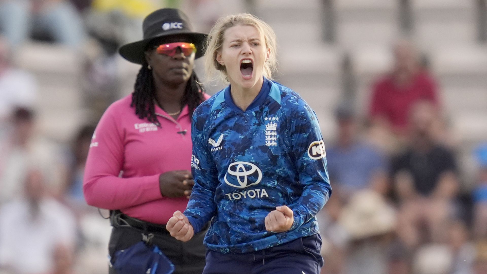 England Win Toss and Opt to Bowl in First ODI Against New Zealand