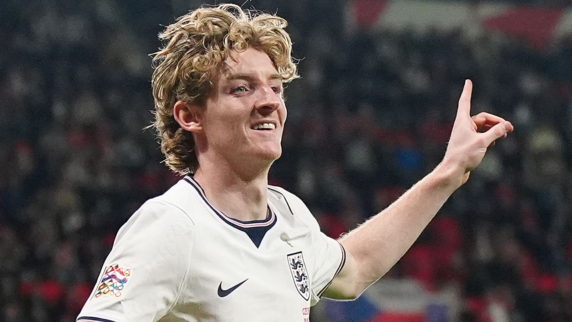 Gordon-inspired England secure vital victory over Czech Republic