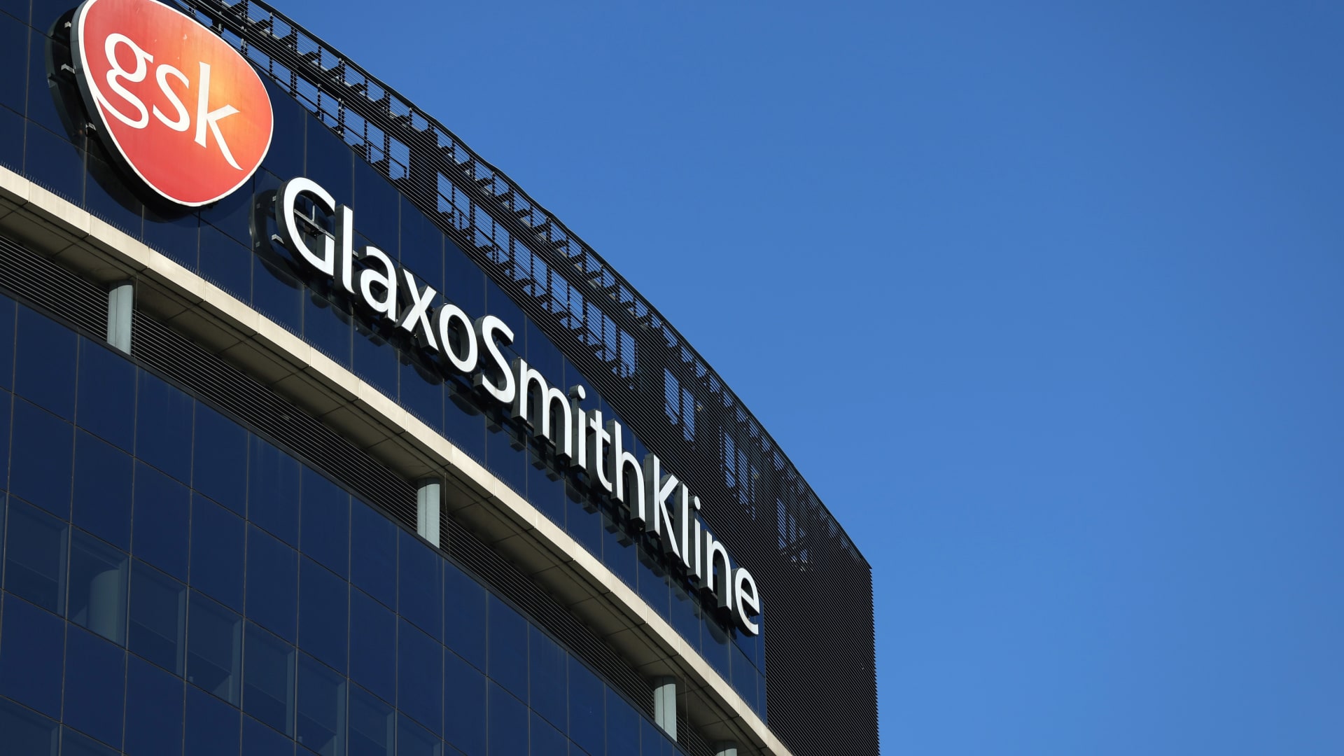 GSK Acquires Nuvalent for $10.6 Billion to Expand Lung Cancer Pipeline