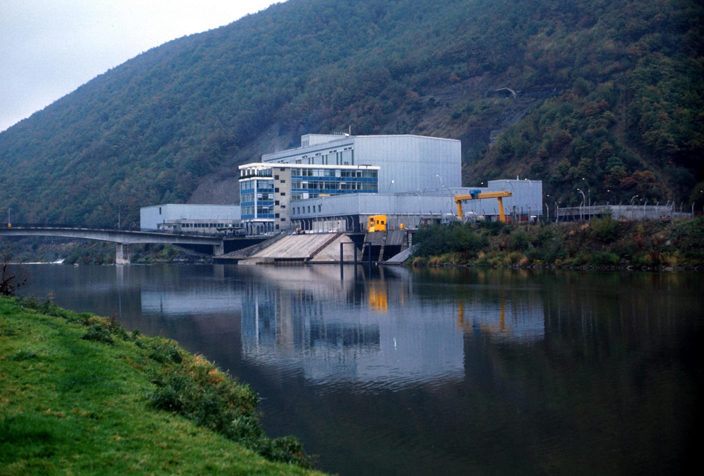 Heat Waves Impact All Forms of Power Generation Beyond Nuclear