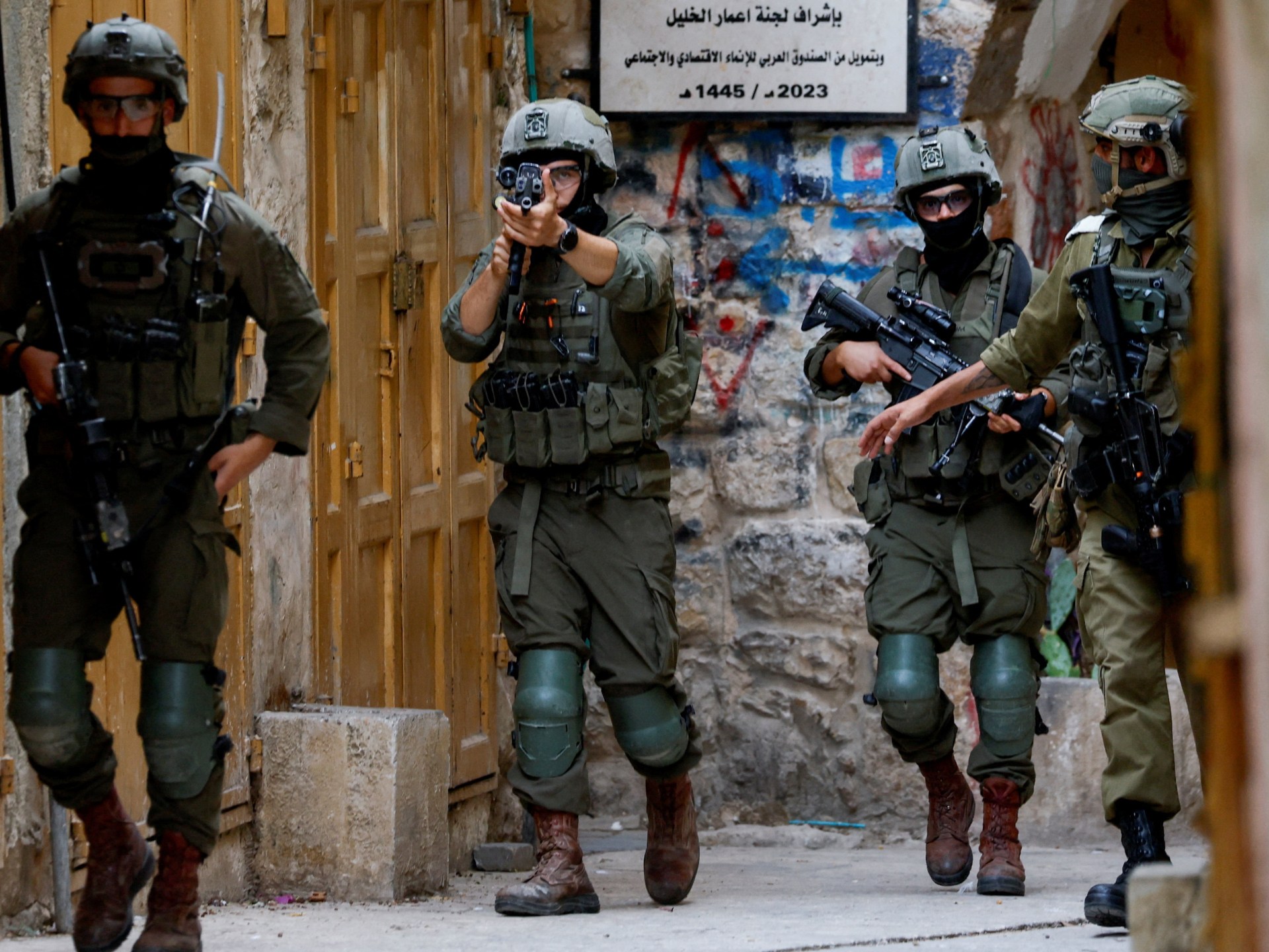 Israeli Forces Detain Dozens of Palestinians in Nablus Raid