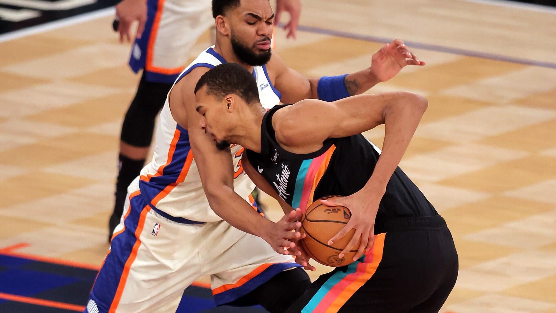 Knicks vs. Spurs: Game 1 Predictions and Betting Odds for 2026 NBA Finals
