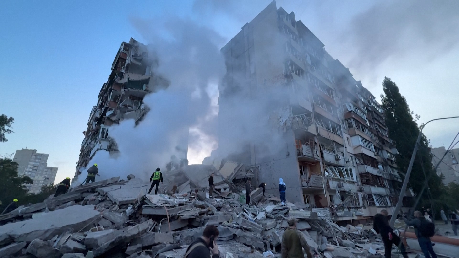 Kyiv Building Collapses Following Russian Drone and Missile Strike