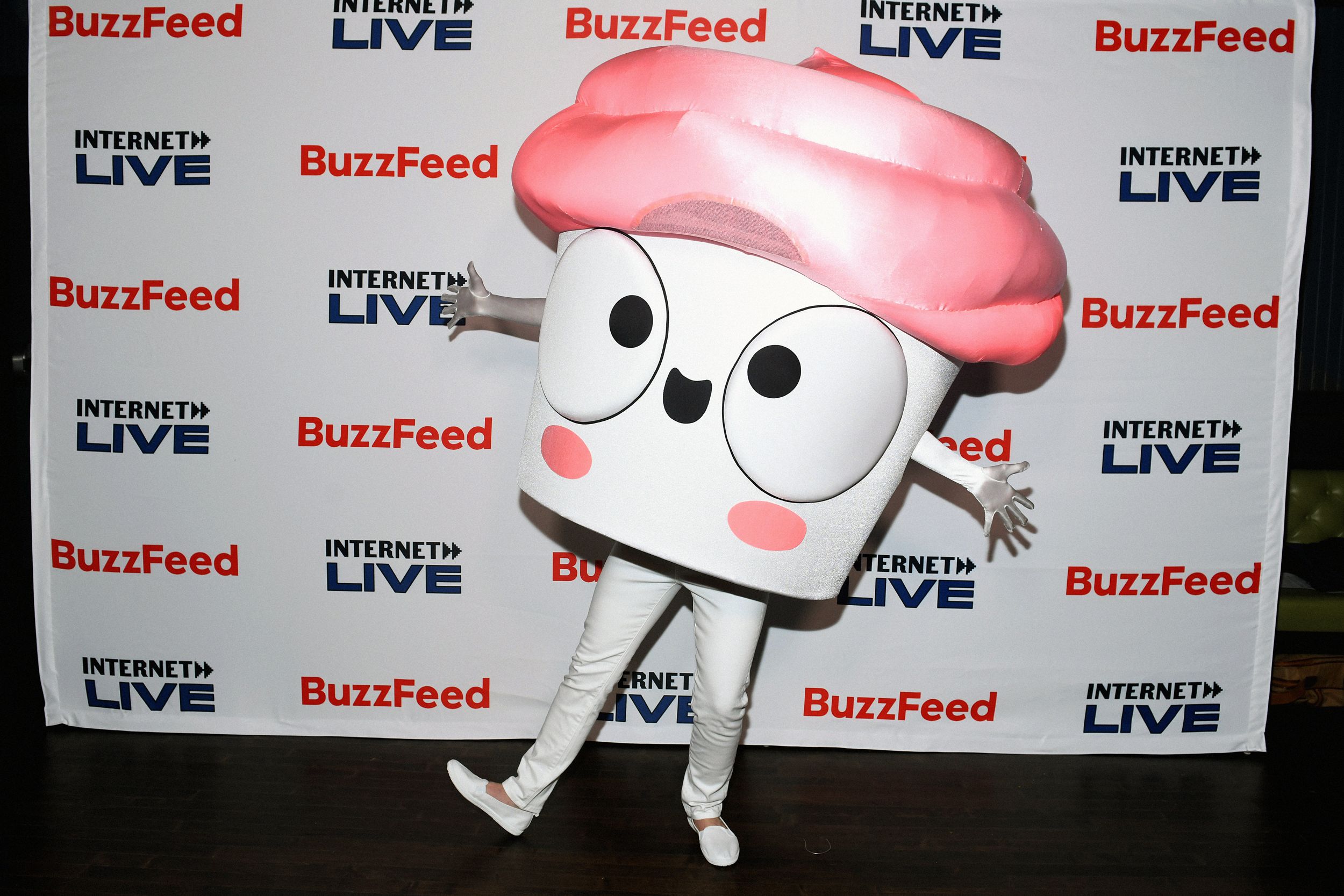 Loryn Brantz Opposes AI Animated 'Good Advice Cupcake' Series by Amazon
