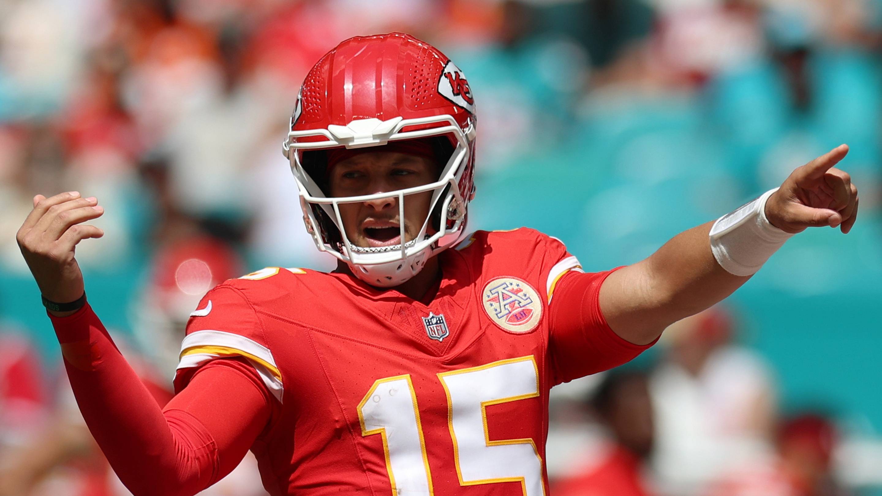 Mahomes Reflects on Chiefs' Imperfect Win Over Dolphins: 'We Can Be Better'