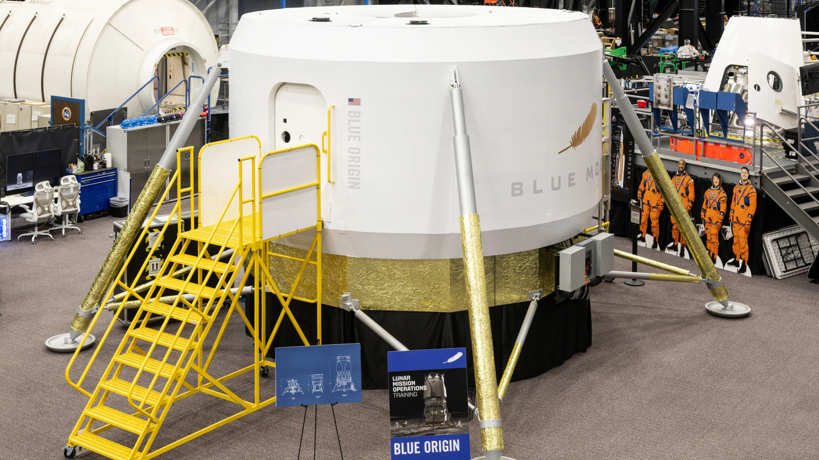 NASA to Begin Training with Blue Origin's Crew Moon Lander Prototype