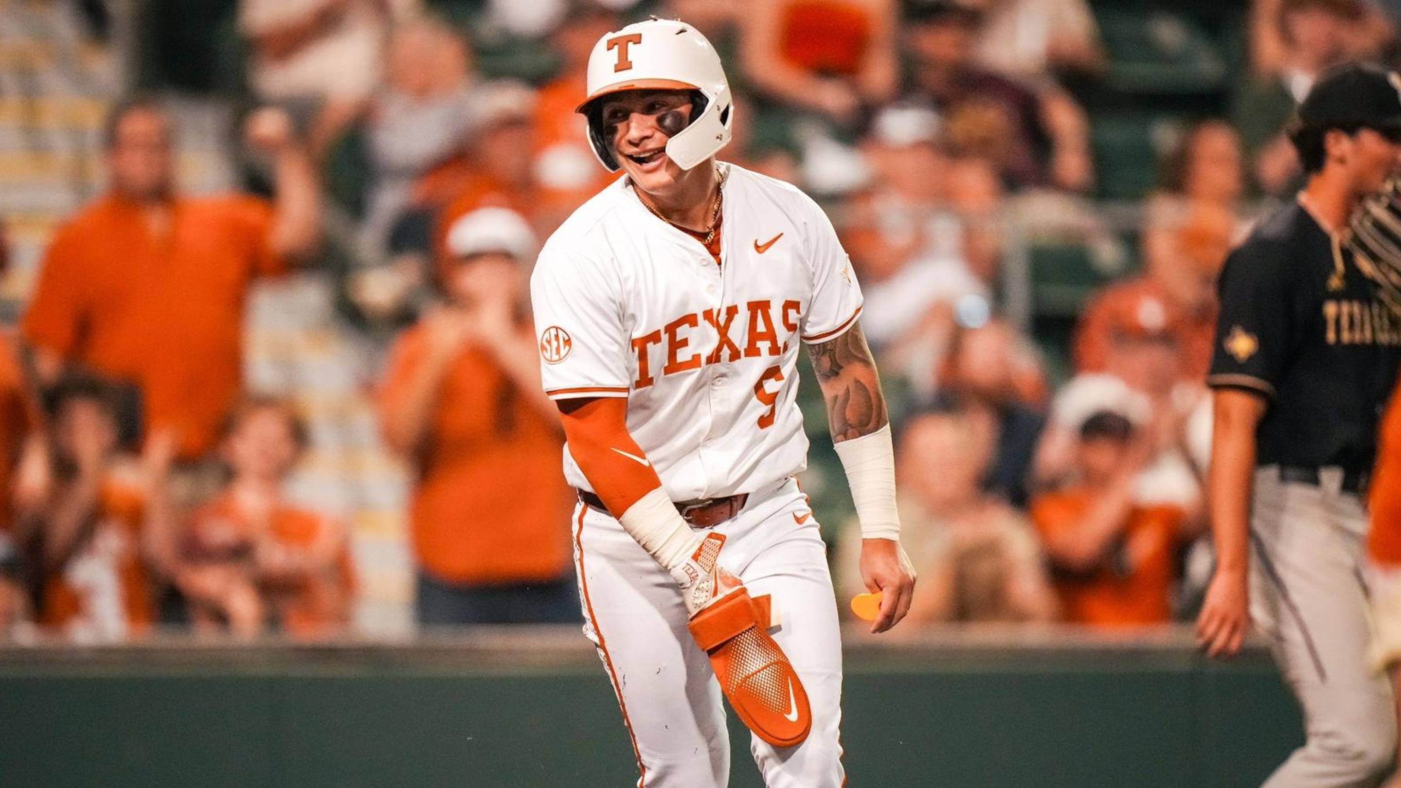 No. 5 Texas vs. No. 12 Arkansas Game Delayed: Latest Updates on SEC Tournament