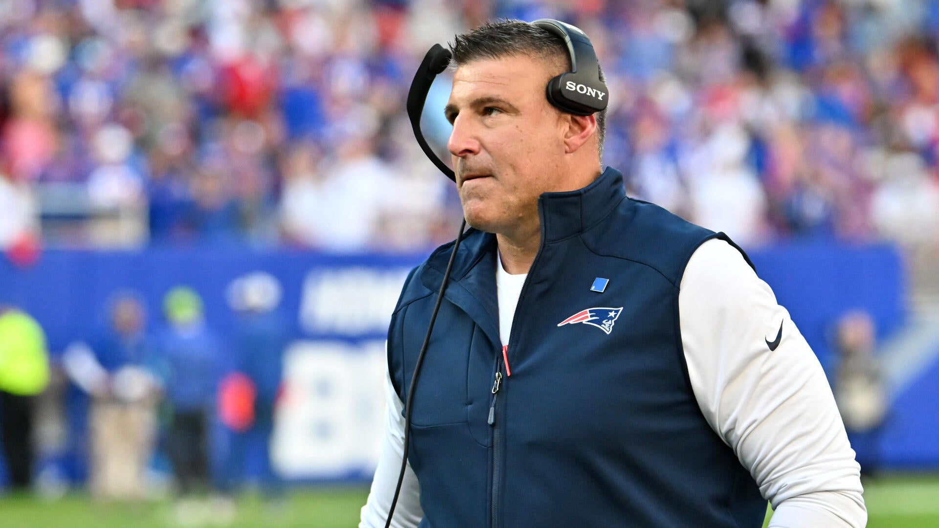 Patriots' Mike Vrabel Responds to C.J. Gardner-Johnson's Jab at Efton Chism III