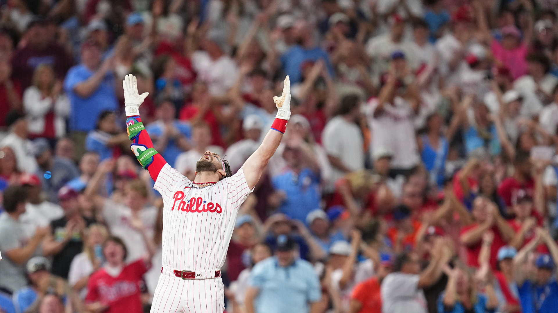 Phillies Triumph: Harper Hits for Cycle While Schwarber Hits Three Homers