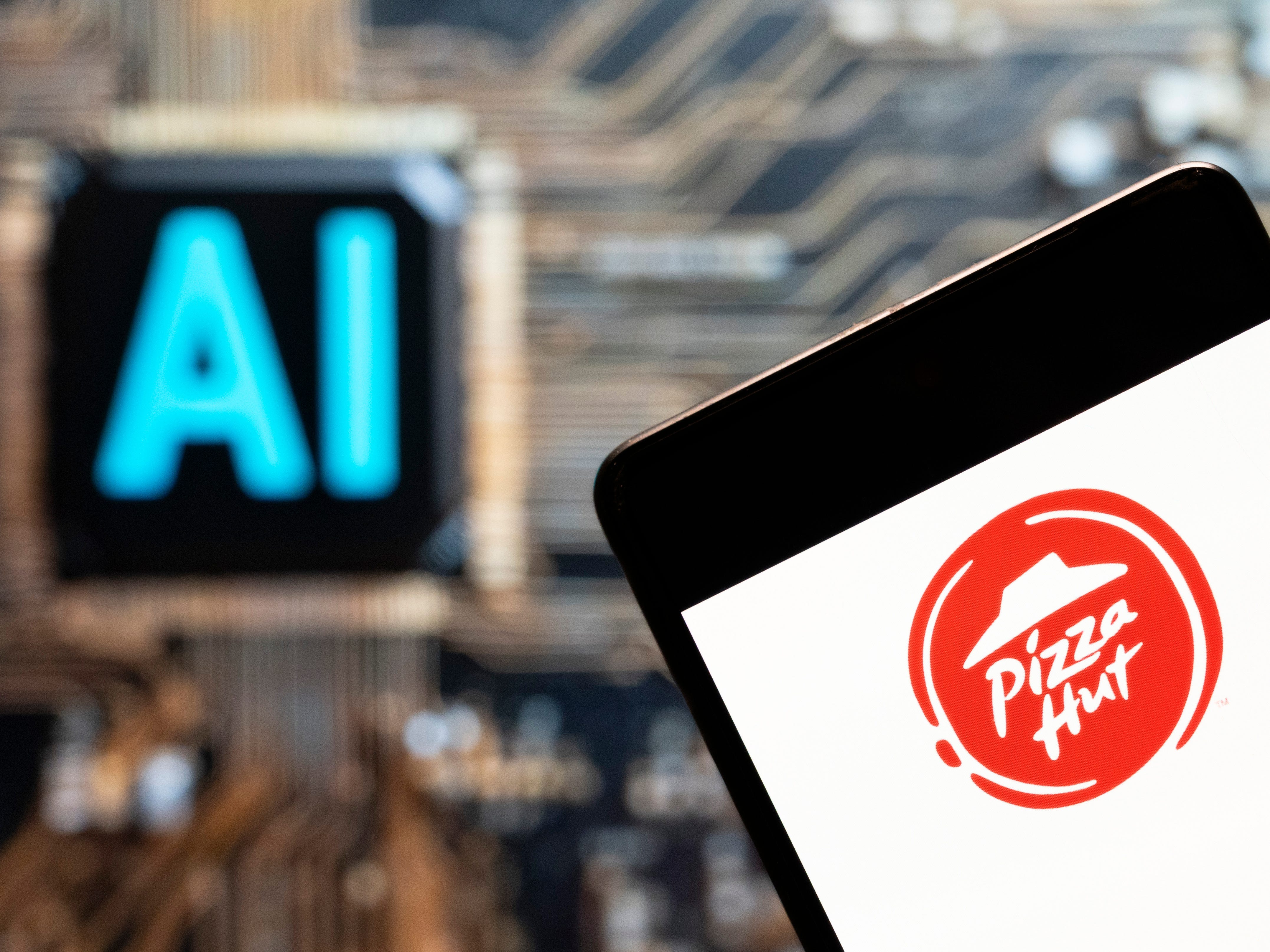 Pizza Hut Franchisee Files $100M Lawsuit Over AI Delivery System Flaws