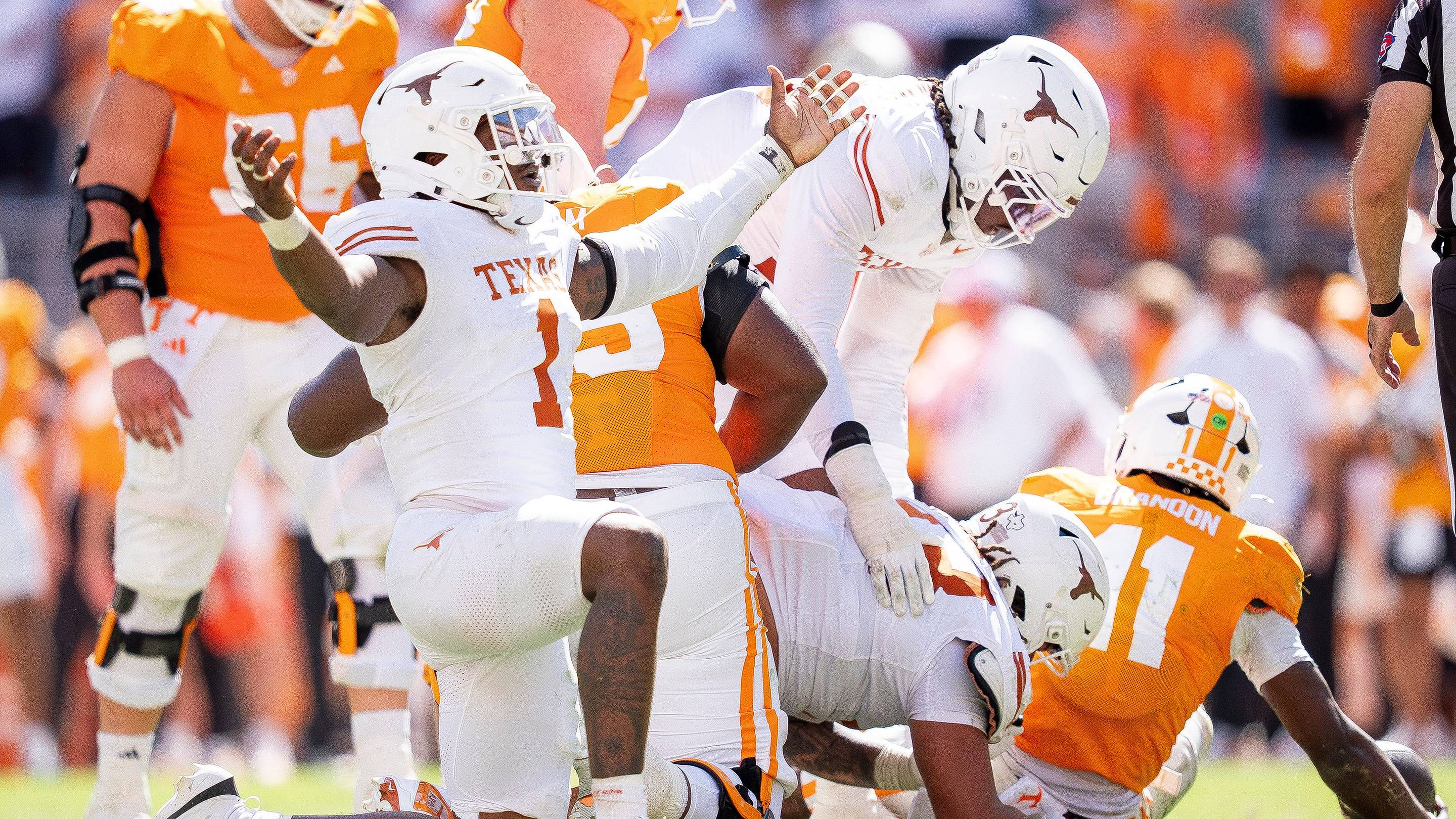 Texas Football Player’s Bathroom Celebration Draws Criticism During Game Against Tennessee
