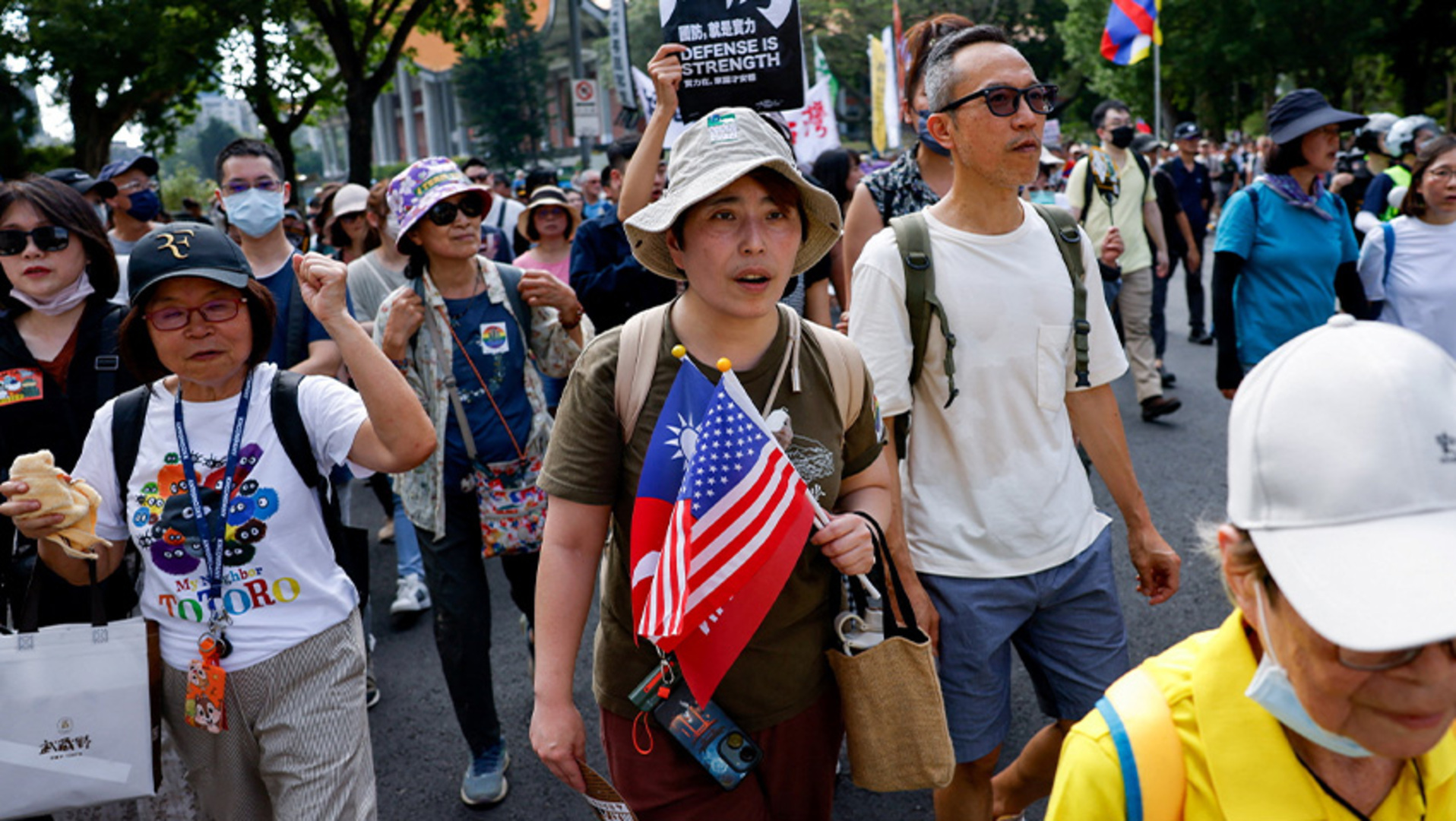 Thousands Rally in Taiwan Demanding Increased Defense Spending Amid China Tensions
