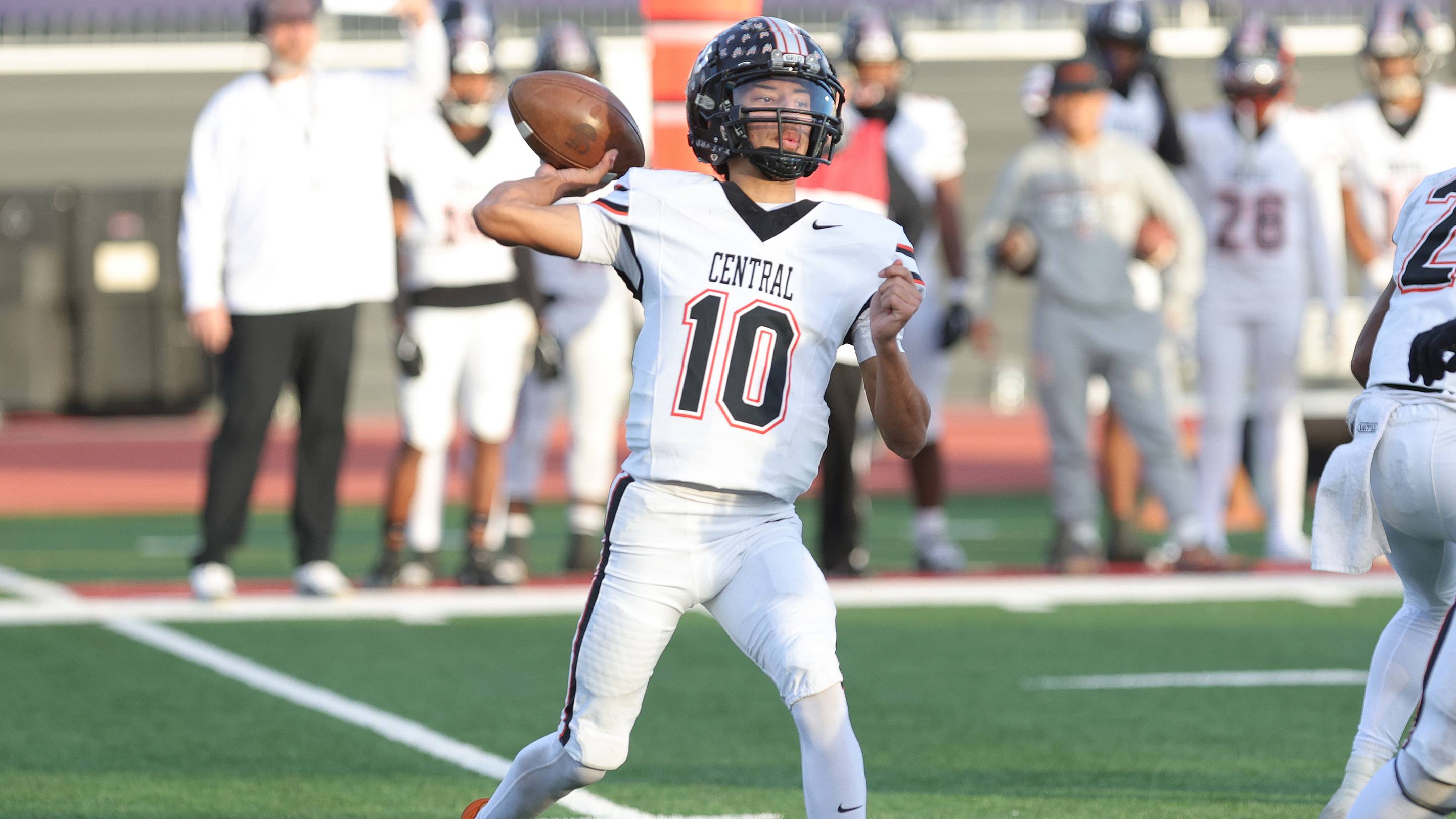 Top High School Quarterbacks to Watch in California for 2026 Season