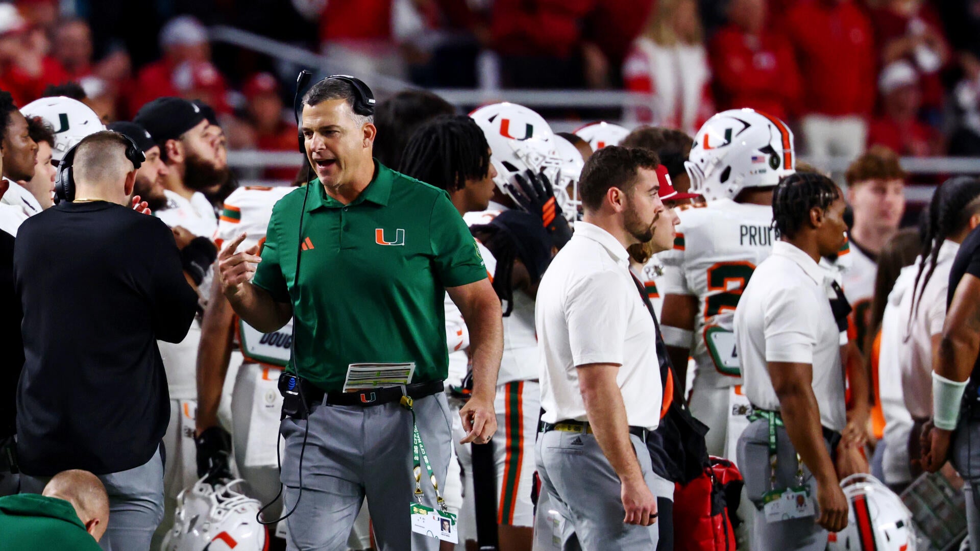 Trump's Departure Claimed to Disrupt Miami's Headsets During CFP Title Game