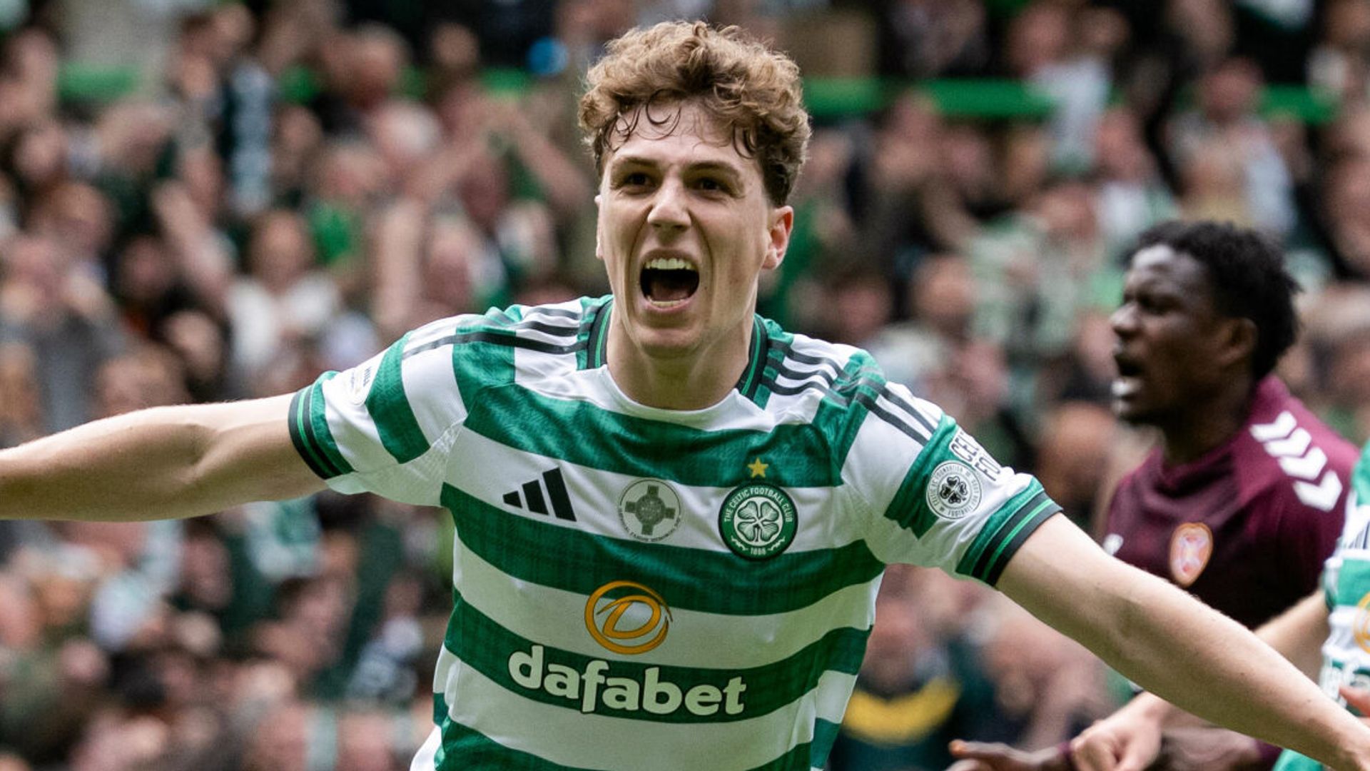 West Ham United Pursues Celtic Midfielder Arne Engels