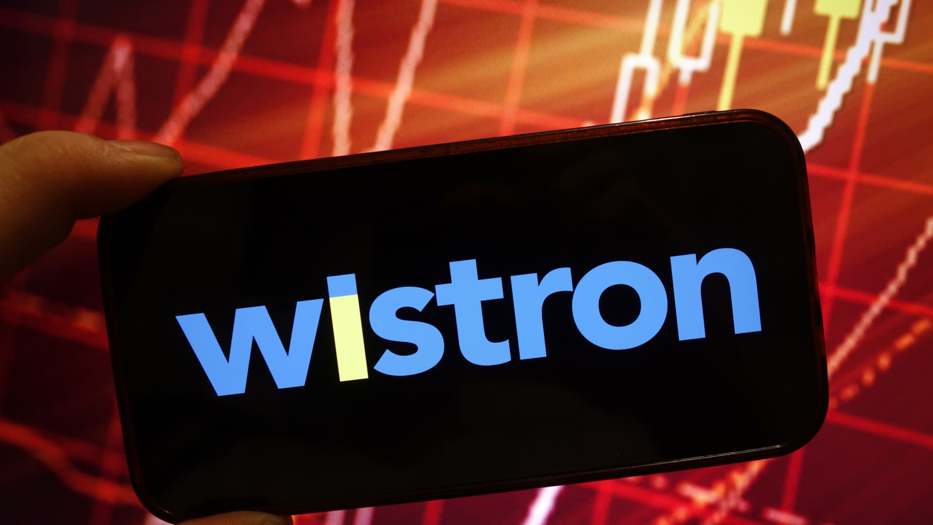 Wistron Shares Surge in Taiwan Following Texas AI Superchip Plant Opening